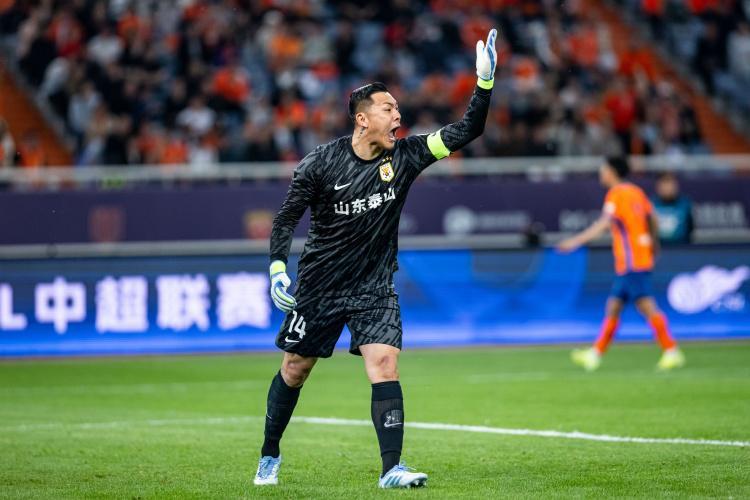 开云Kaiyun官网入口-鲁媒：京鲁大战王大雷有望复出首发 国安外援达万也有望赶上比赛