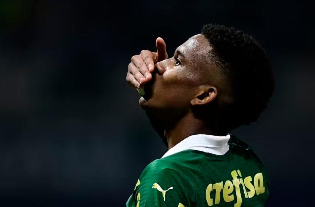 1716189131300077438.png 开云体育-中国官网登录入口-帕尔梅拉斯“小梅西” 切尔西6500万欧求购埃斯特旺