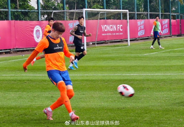 热身赛山东泰山1:5不敌韩国龙仁 外援克雷桑于昨晚归队