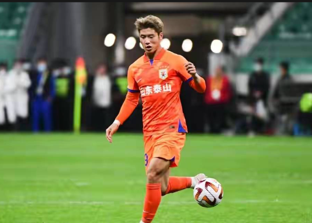 山东泰山酝酿阵容大换血 本土球员只出不进 3大功勋悍将恐遭清洗